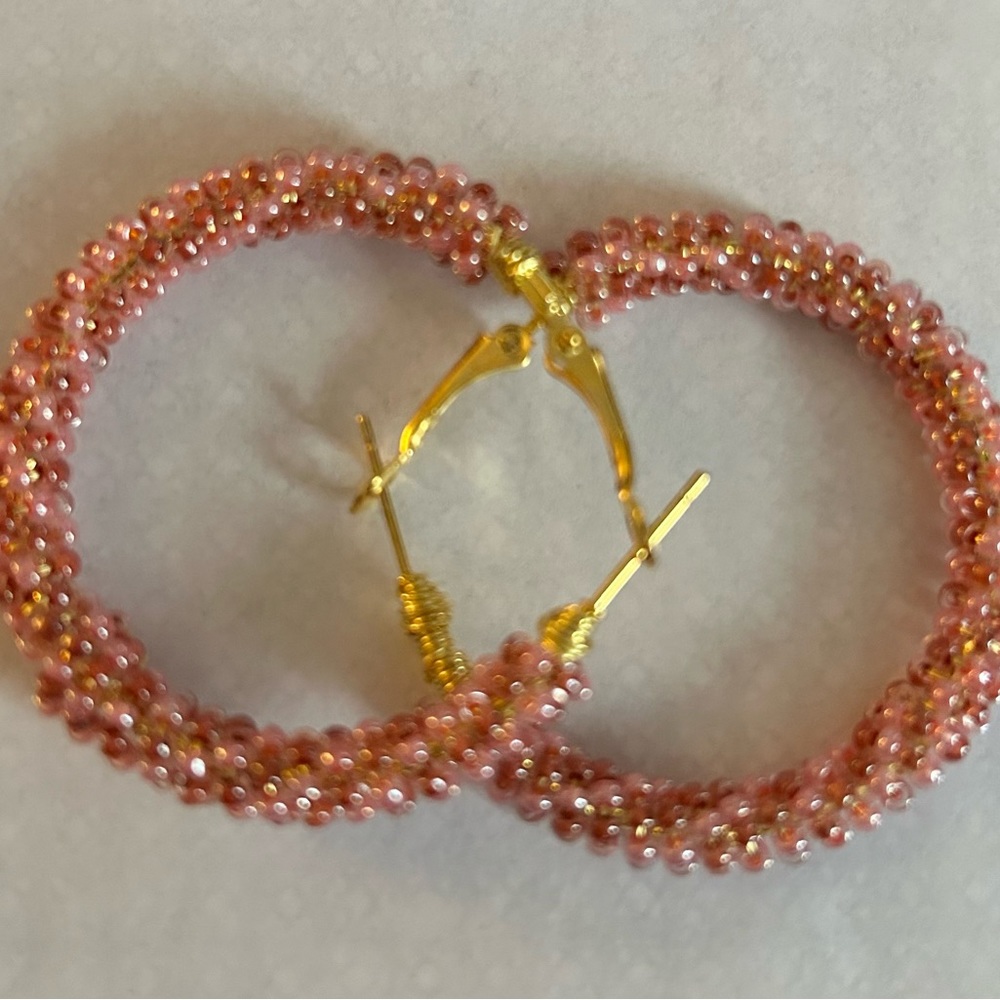 Hand-Beaded 1 1/2” Peach/Coral Hoop Earrings NWOT